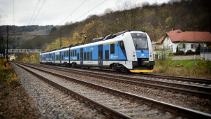 Dopravu na železnici chce kraj zajistit přímým zadáním