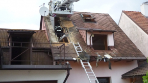 V Židovicích na Jičínsku hořela střecha