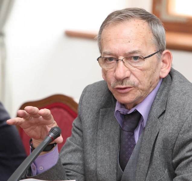 Zemřel předseda Senátu Jaroslav Kubera