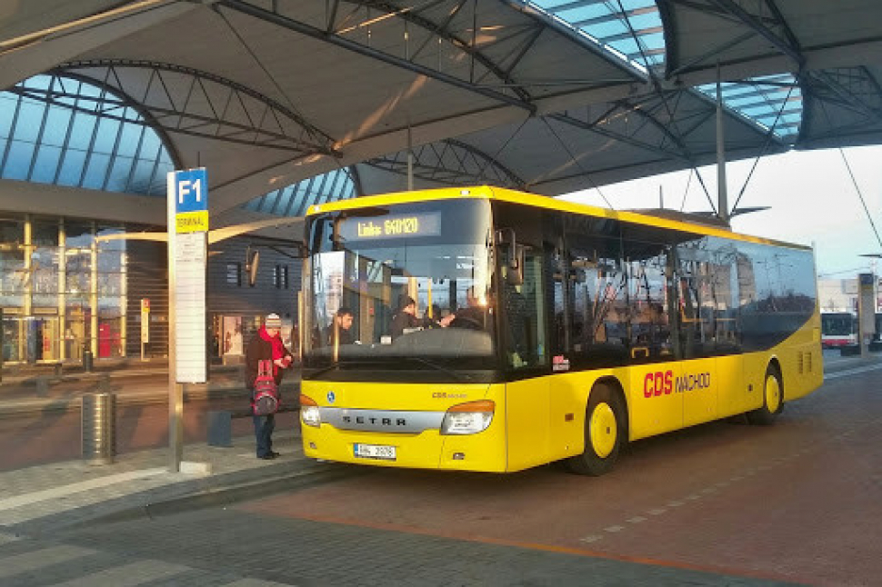 Kraj podpoří autobusovou dopravu v malých obcích u Hradce